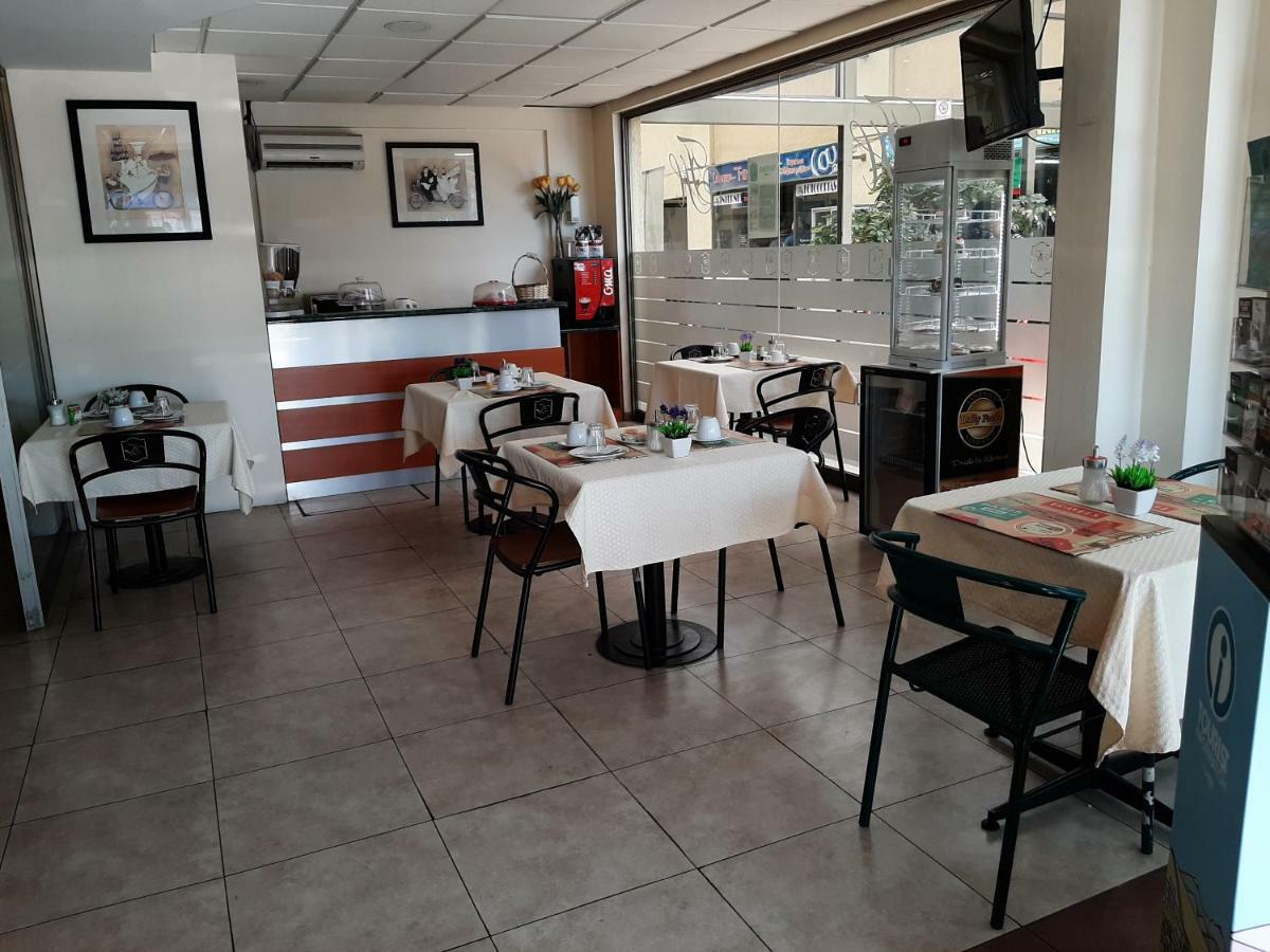 Hotel Nativo Y Cafeteria